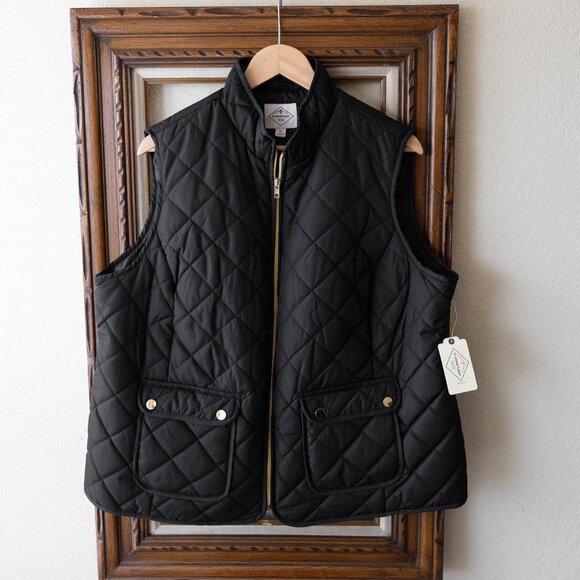 NWT St. John’s Bay Black Quilted Vest Size 1X Gold Zip Front Snap Pockets - Picture 1 of 6